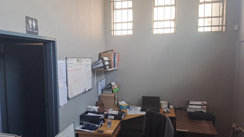 To Let commercial Property for Rent in Deal Party Eastern Cape